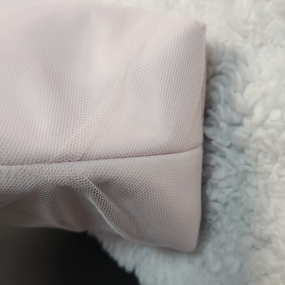 Limited Edition Victoria's Secret Lace Beauty Bag Tease with Lace Applique NWOT - Picture 5 of 9